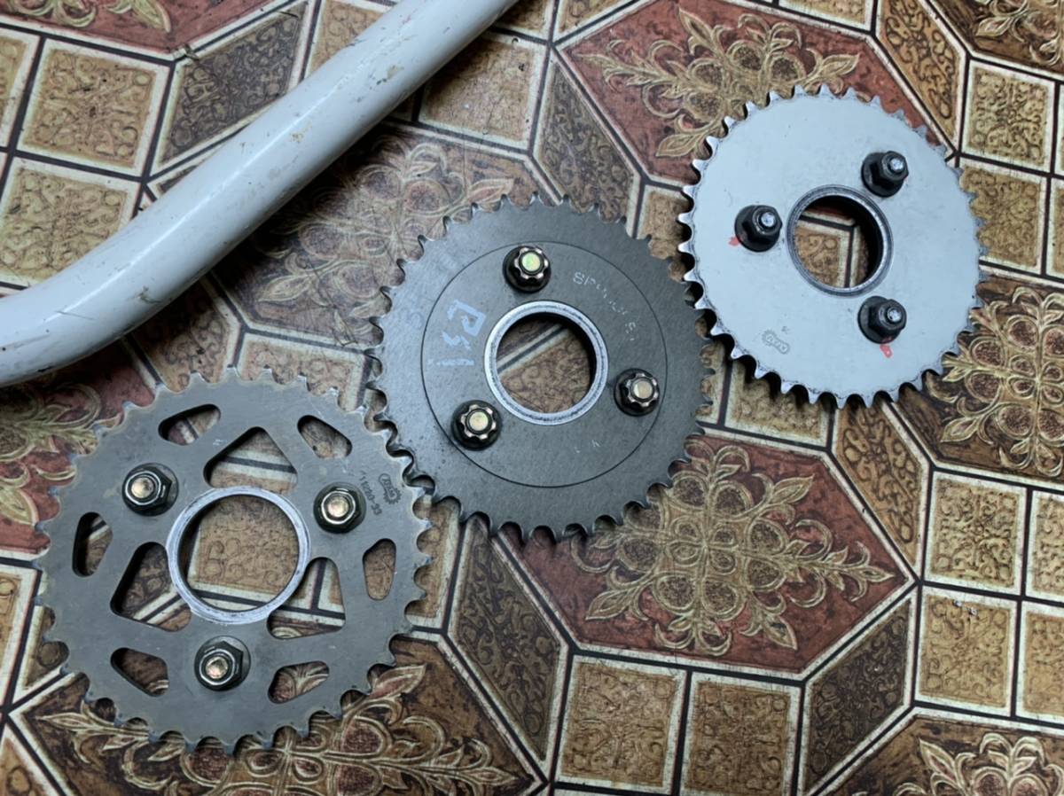 ホンダ Rs125r Nx4用他 Nsf250r Nx7 にも 社外 リア スプロケットセット ドリブンスプロケ一式 レース用品 10枚 Hrc 梱包サイズc スプロケット 売買されたオークション情報 Yahooの商品情報をアーカイブ公開 オークファン Aucfan Com