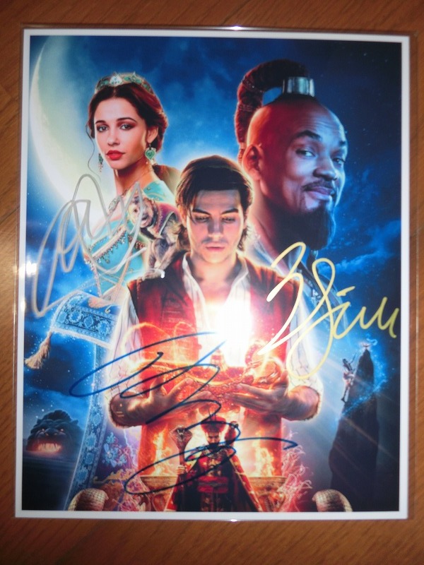 アラジン ウィル・スミス & メナ・マスード & ナオミ・スコット 直筆