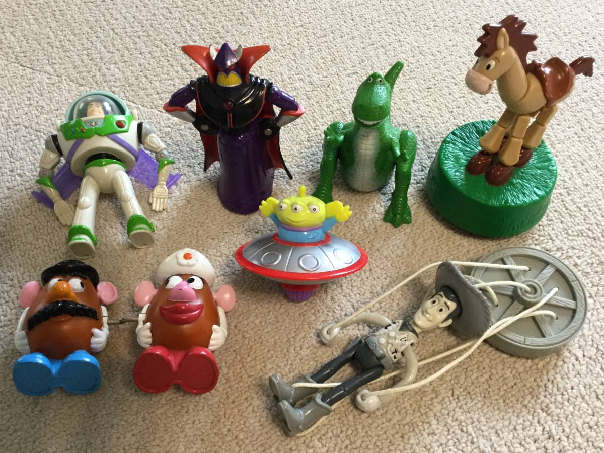 トイストーリー ディズニー ハッピーセット ウッディ バズ ザーク ポテトヘッド ディズニー 売買されたオークション情報 Yahooの商品情報をアーカイブ公開 オークファン Aucfan Com