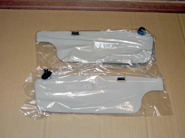 トヨタ純正新品！ＡＥ８６後期レビン・トレノ純正サンバイザーセット！_1