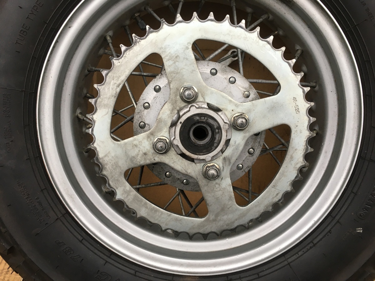 バンバン200 タイヤ リヤホイール リアブレーキ アクスル NH41A