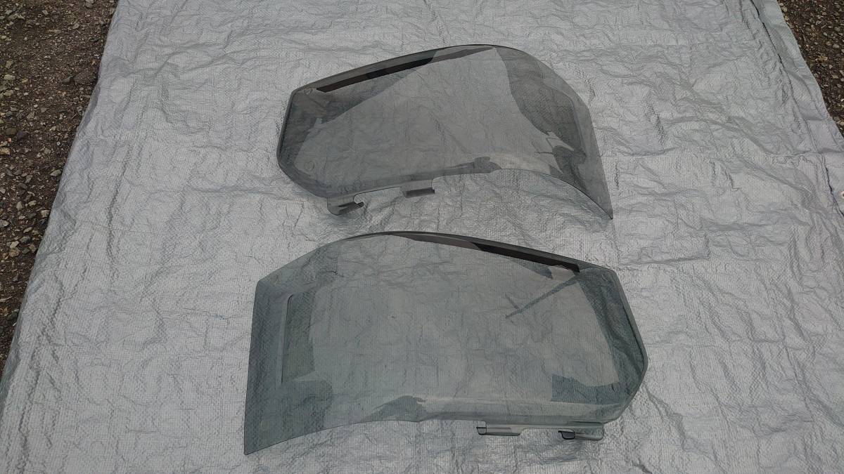 セカンドハウス　ハイエース用　4型ヘッドライトカバー　ライトスモーク_1