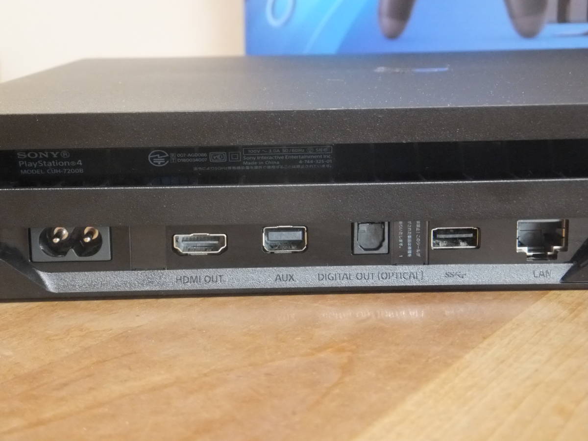 【中古】PS4/プレイステーション４Pro CUH-7200B B01(1TB)Jet Black_3