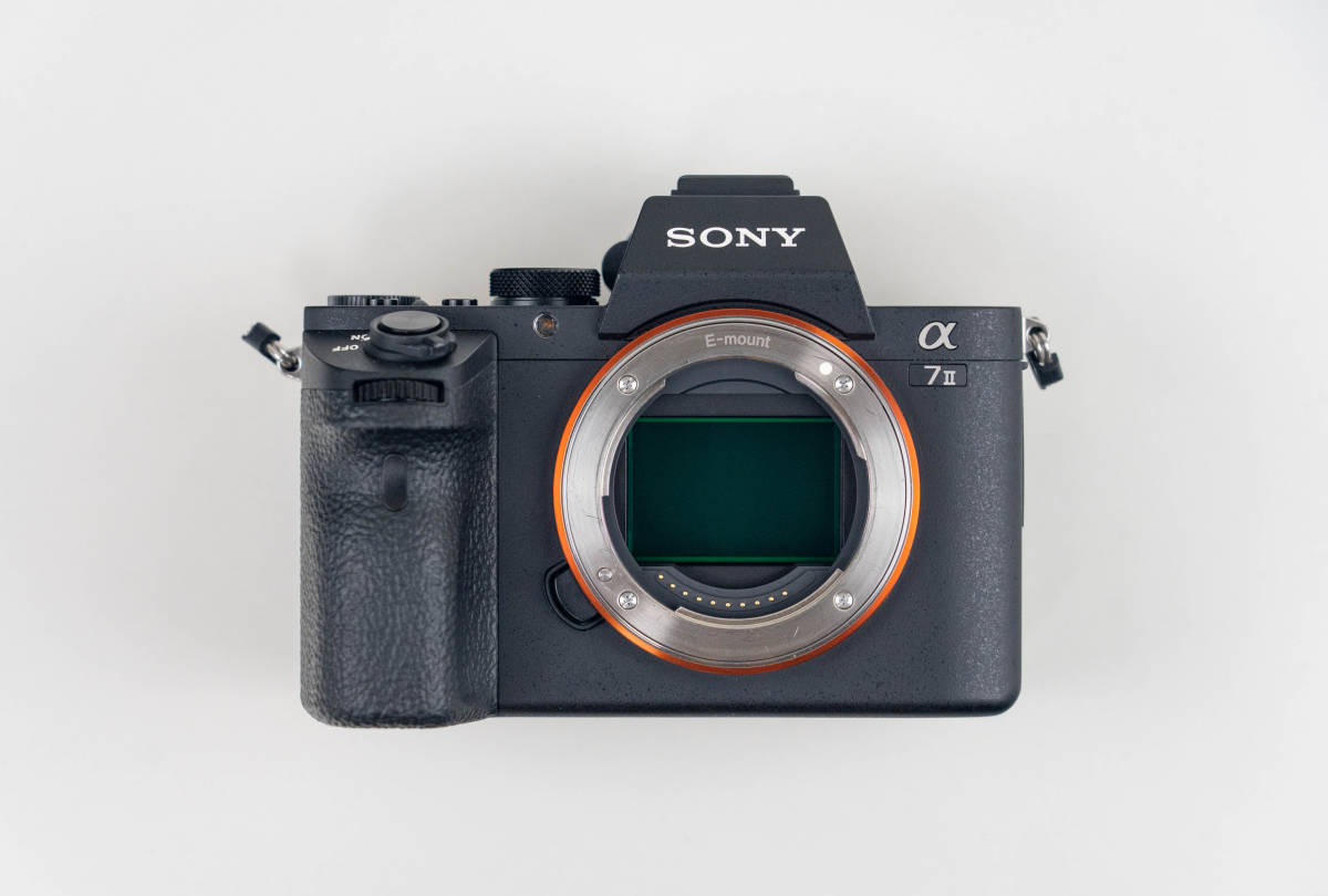 ☆美品☆ SONY α7Ⅱ ボディーILCE-7E2 完動品 元箱・純正充電器付き