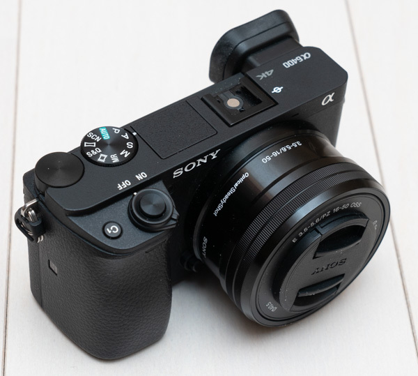 超美品の中古★ SONY ソニー α 6400 +16－50ズームレンズ+電池2個_1