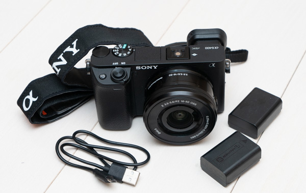 超美品の中古★ SONY ソニー α 6400 +16－50ズームレンズ+電池2個_2
