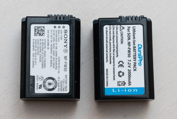 超美品の中古★ SONY ソニー α 6400 +16－50ズームレンズ+電池2個_4