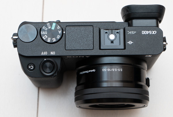 超美品の中古★ SONY ソニー α 6400 +16－50ズームレンズ+電池2個_5