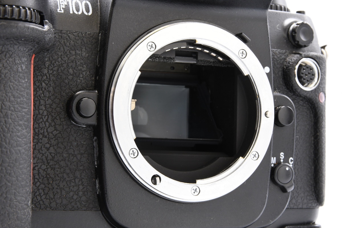 ◇ Nikon ニコン F100 + MB-15 ボディ フィルムカメラ AF一眼レフ 一眼