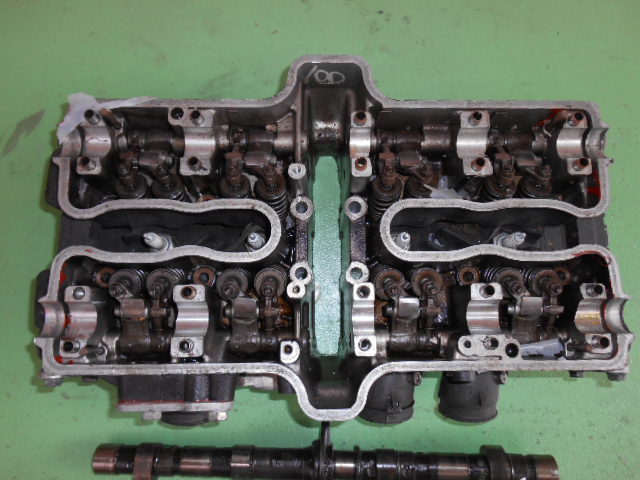 CBR400F エンジン ヘッド ジャンク CBR400F ジャンク エンジン ホンダ