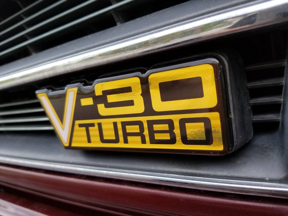 Y30 エンブレム グロリア セドリック TURBO V30-TURBO V30 セドリック 