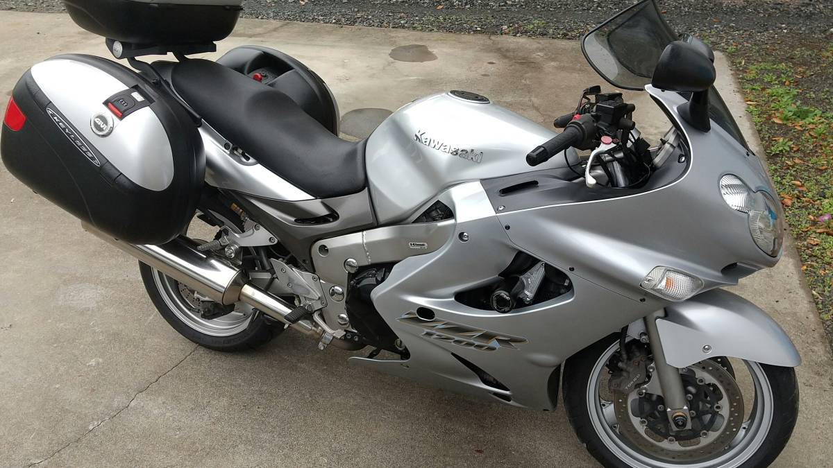 kawasaki zzr1200 車体