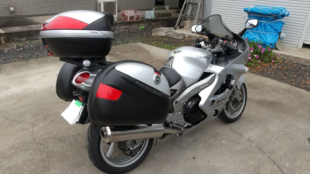 kawasaki zzr1200 車体