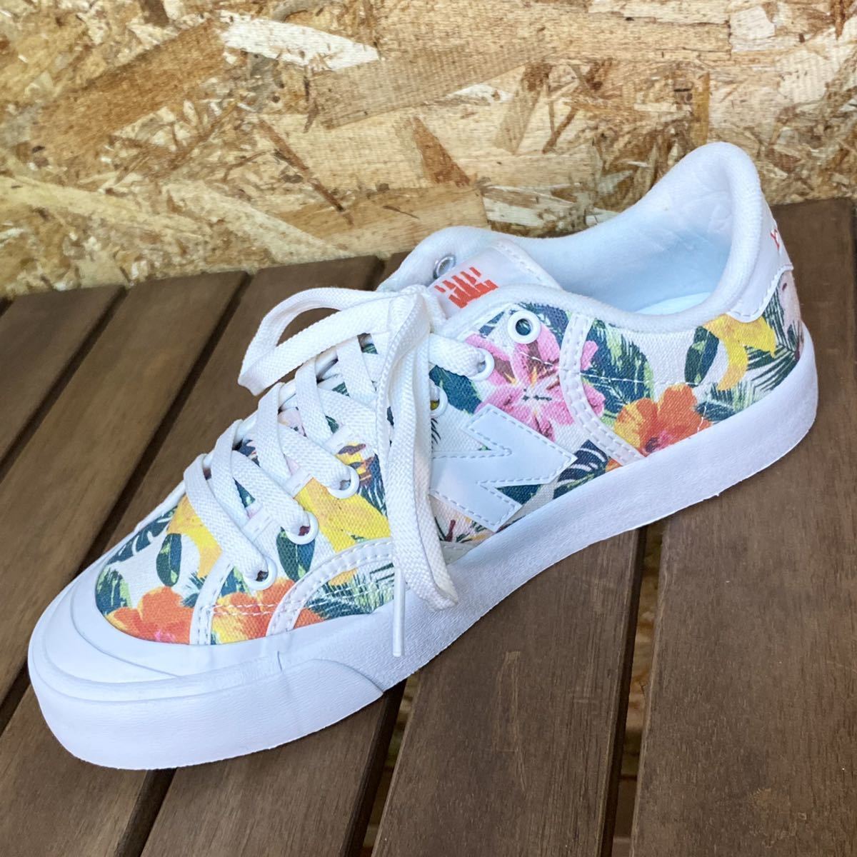 New Balance ニューバランス 靴 スニーカー レディース Proctsek マルチカラー 花柄 23 5cm 23 5cm 売買されたオークション情報 Yahooの商品情報をアーカイブ公開 オークファン Aucfan Com
