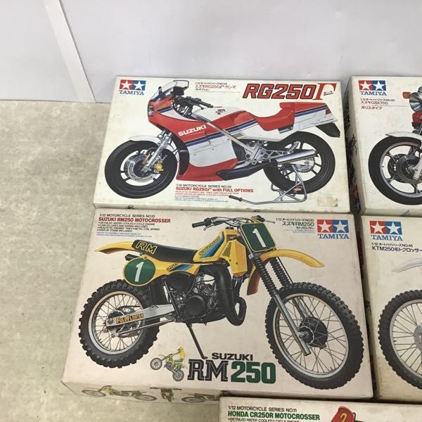 1円～ タミヤ 1&frasl;12 ホンダ CR250R モトクロッサー、スズキ RM250