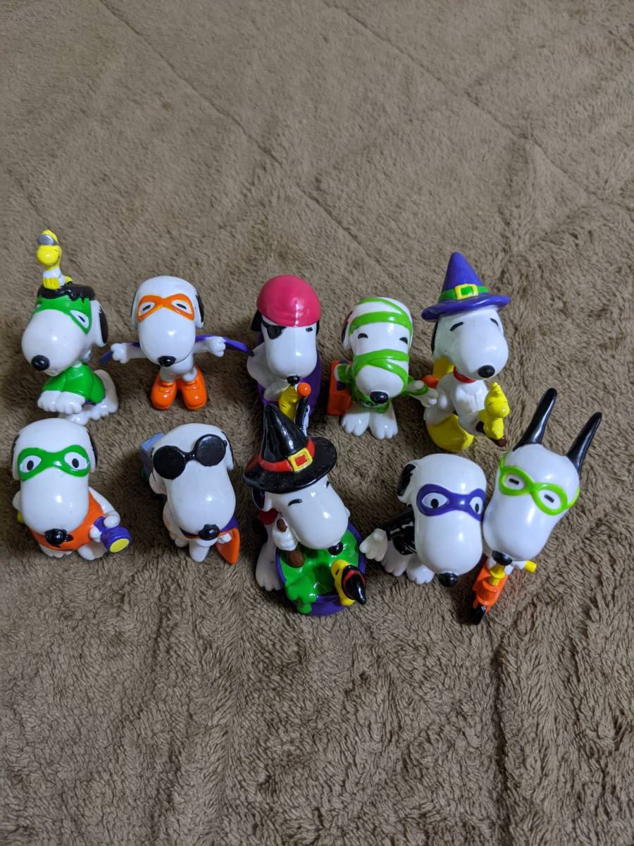 ビンテージ　スヌーピー　PVC フィギュア Whitman's　Halloween　10体セット_1
