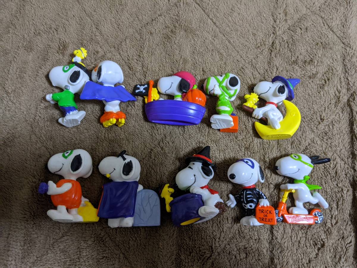 ビンテージ　スヌーピー　PVC フィギュア Whitman's　Halloween　10体セット_3