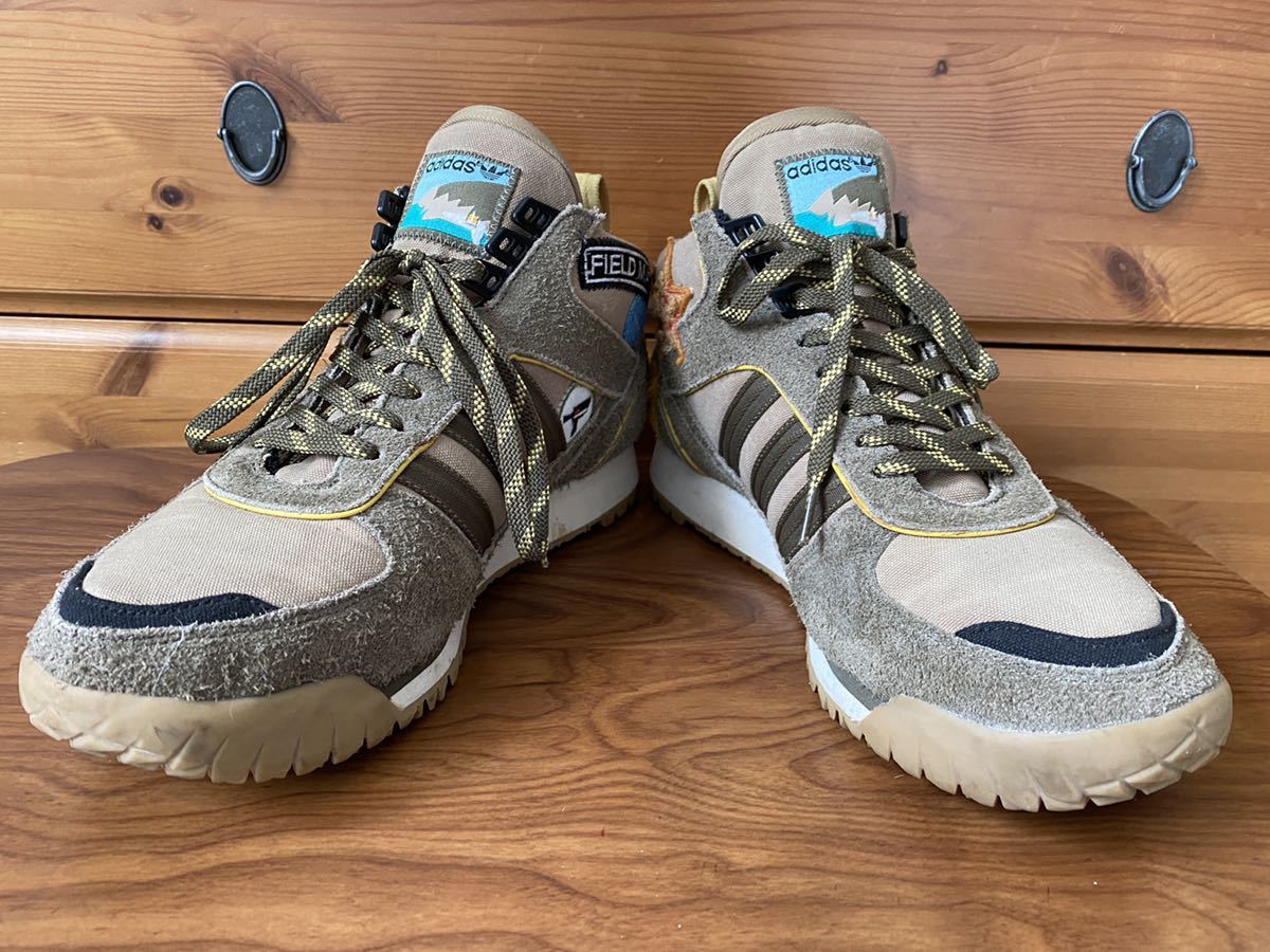  YEEZY BOOST 350 V2 ベージュ 27.5cm 中古レア3回程度の着用☆アディダス ZX TR Mid 28.5cm（Originals