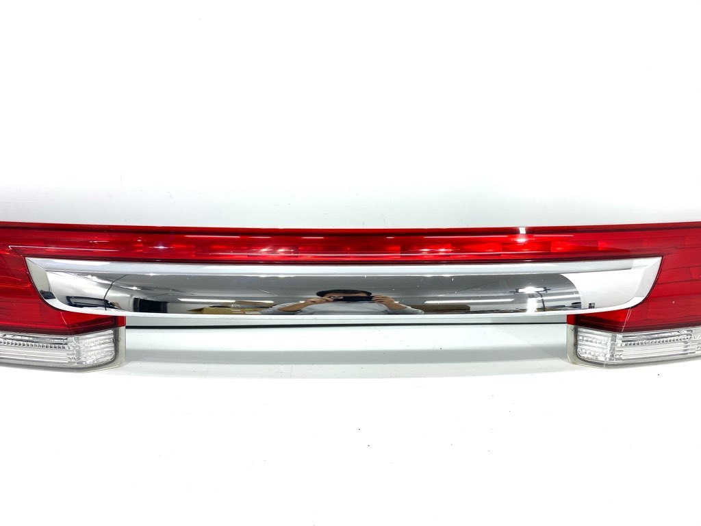 ホンダ ステップワゴン RG1/2/3/4 前期 純正 リアガーニッシュ STANLEY