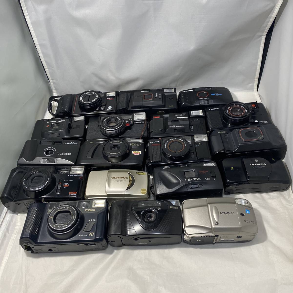 0 Triotar デジカメ Q74 Rollei LED ジャンク品 F3.5 40mm コンパクト