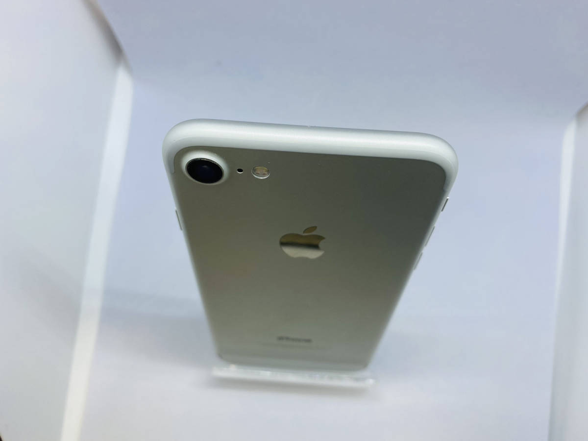 iPhone7 32GB SoftBank○ 中古品 シルバー _3
