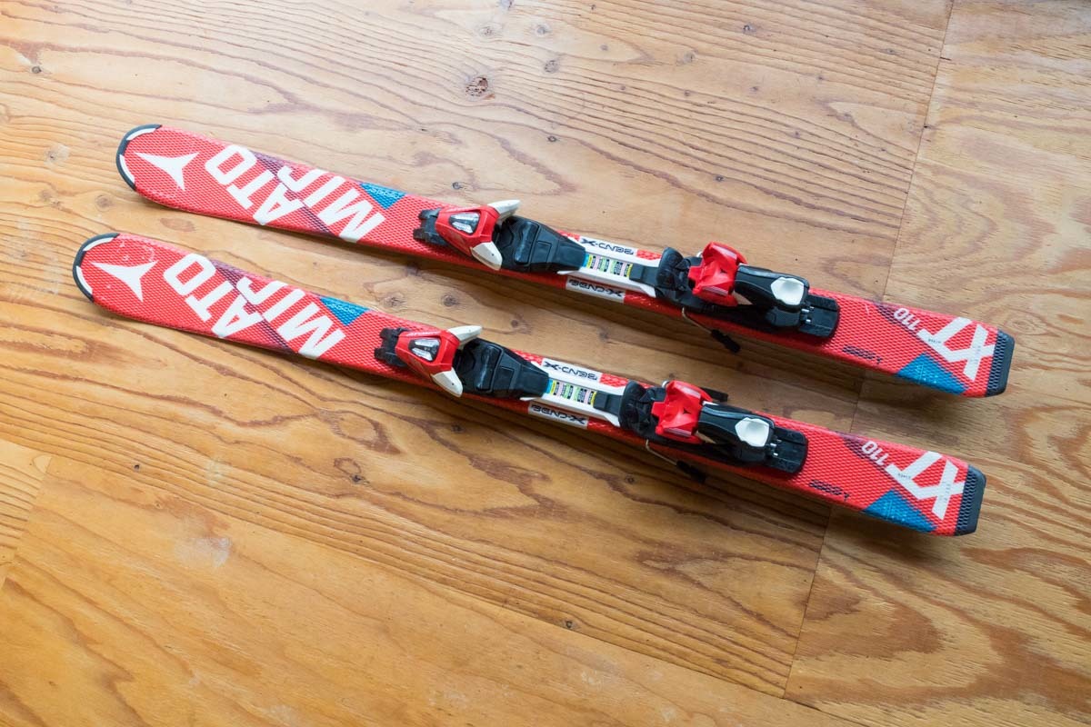 Atomic Redster Jr. XT 110 cm アトミック レッドスター ジュニア