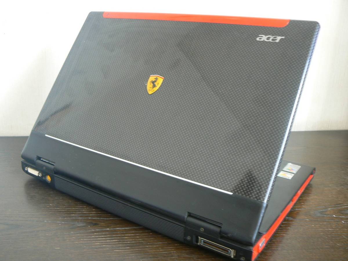 フェラーリ フェラーリ公認ノートPC新モデル「Ferrari 4000」発売 京商 