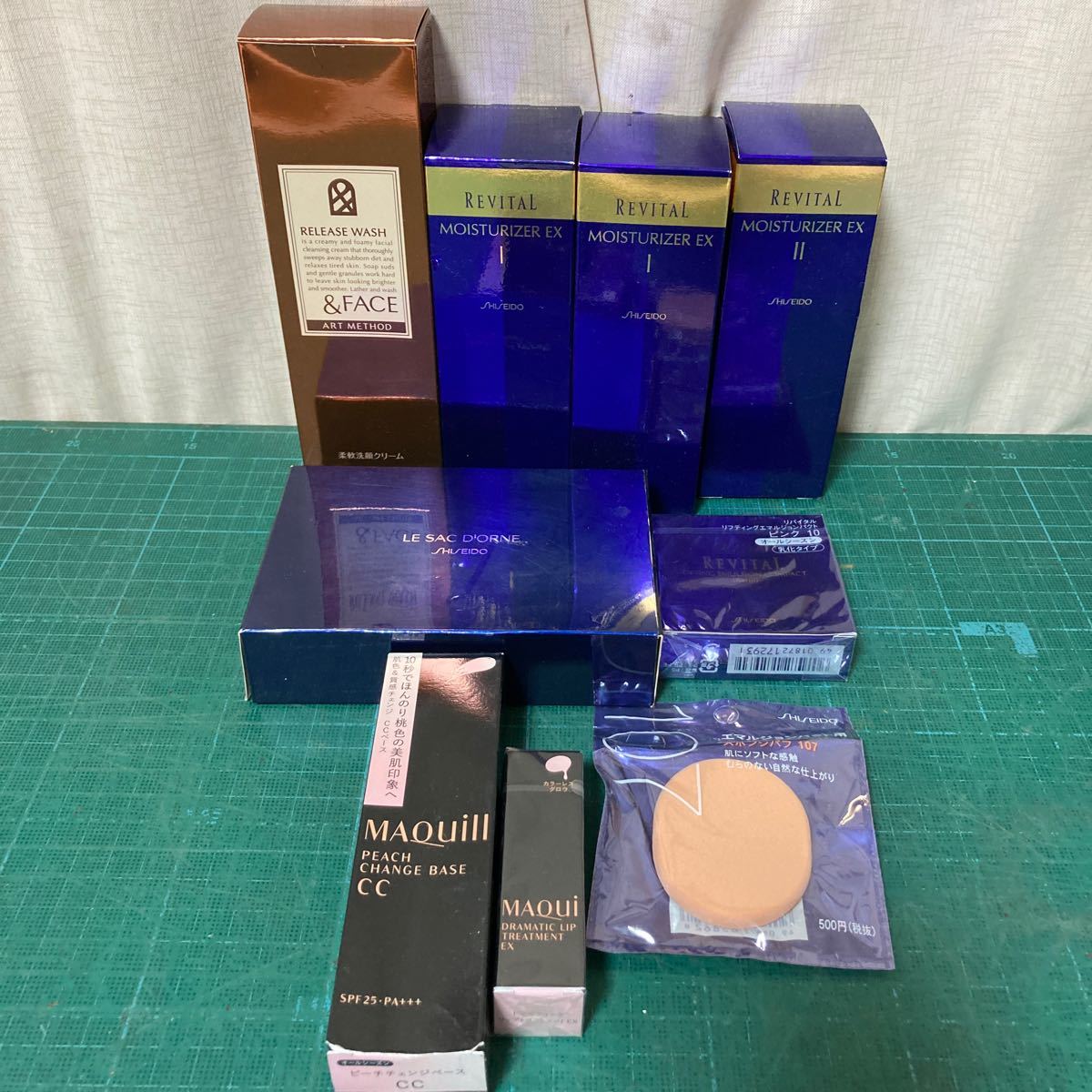 【赤字超特価，豊富な】 資生堂 SHISEIDO 化粧品 乳液 箱あり パフ ファンデーション 洗顔料 アイシャドー 口紅 マキュアージュ まとめて(資生堂)｜売買されたオークション情報、yahooの商品情報をアーカイブ公開 - オ その他