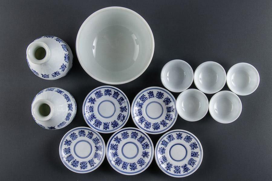 真】東陽軒平八製 青華酒器揃 徳利一対 盃5客 共箱 5346 ,真東陽軒平八