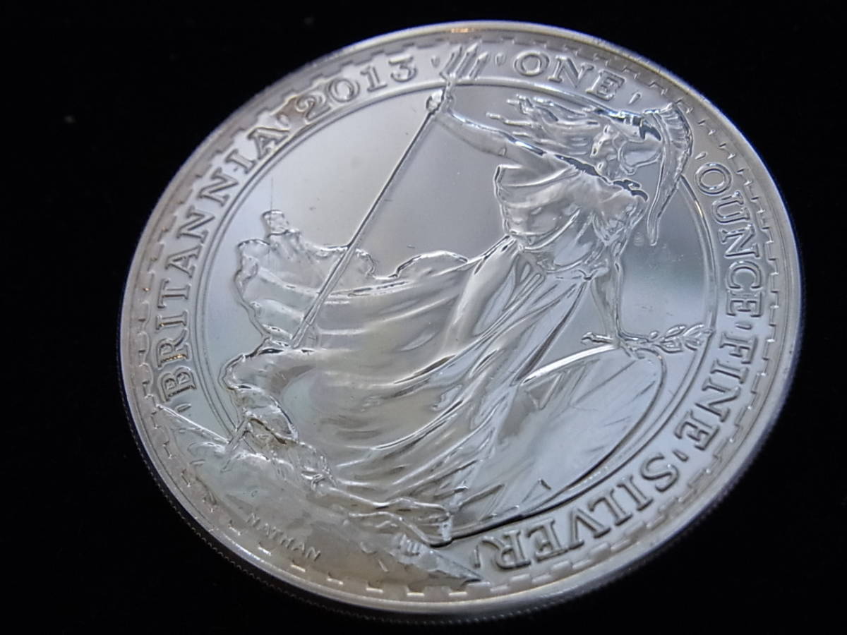 130304K82-0315K-00855A18□イギリス□2013 2ポンド ブリタニア銀貨 1oz／コイン