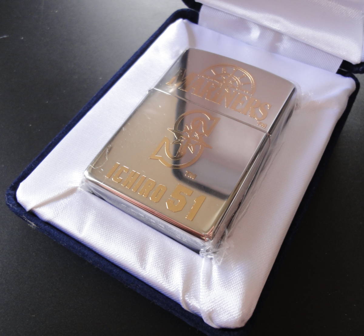 Mariners Seattle Ichiro Limited Edition MLB Suzuki Signed ZIPPO 0 