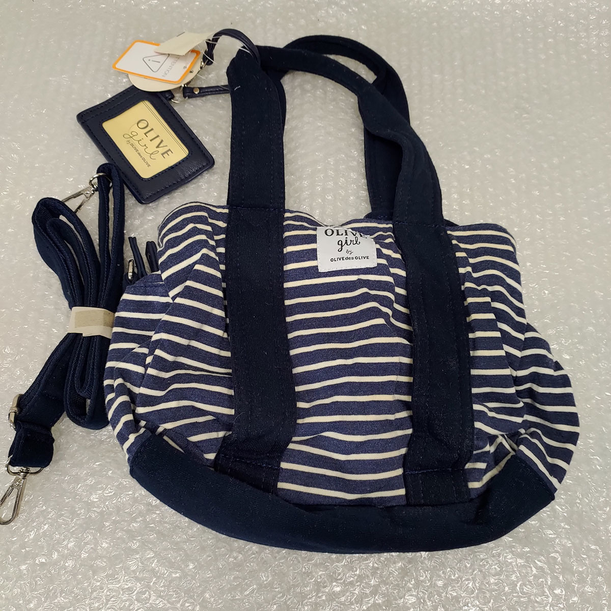 905q Olive Girl オリーブガール しまむら スウェット 2way バッグ パスケース付き ボーダー 良品 Cdf ニットポーチ 2点 オリーブ デ オリーブ 売買されたオークション情報 Yahooの商品情報をアーカイブ公開 オークファン Aucfan Com