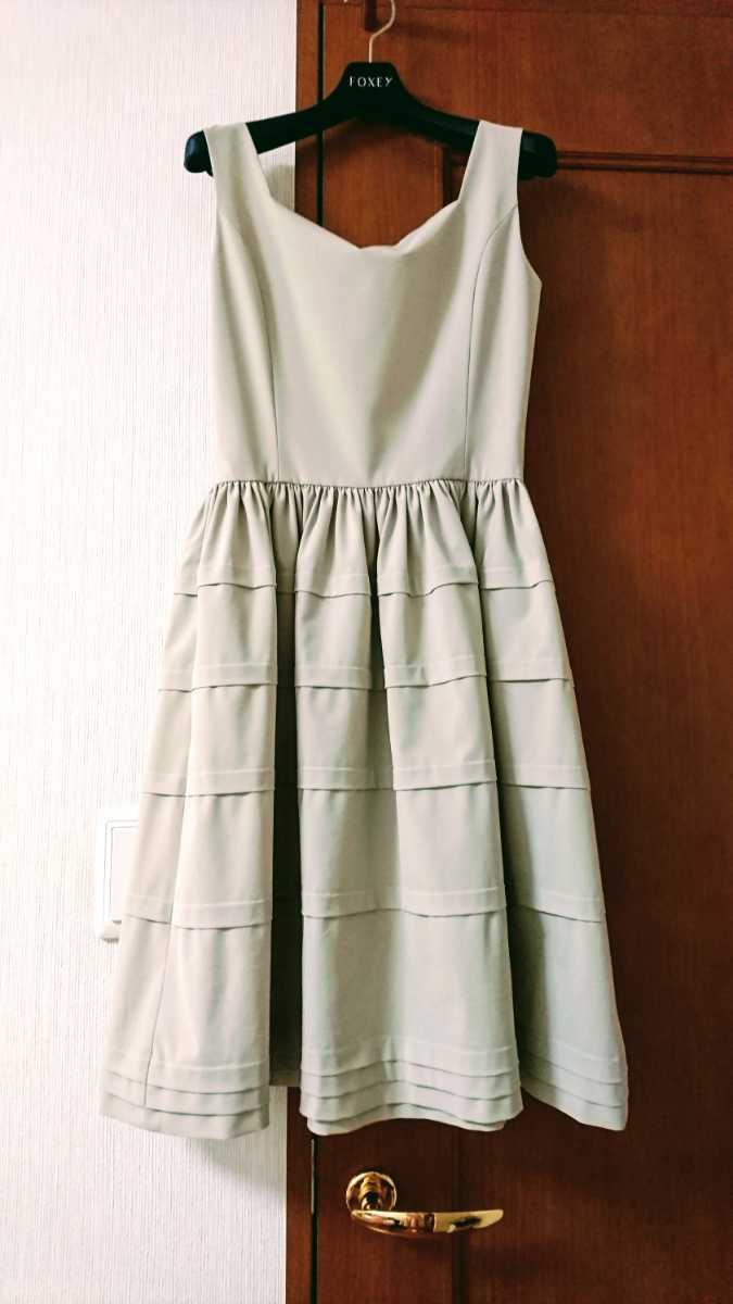 大人気，定番人気 Rene レネ ワンピース ベージュ サイズ34ノースリーブワンピース(Sサイズ)｜売買されたオークション情報、yahooの商品情報をアーカイブ公開 - オークファン Sサイズ