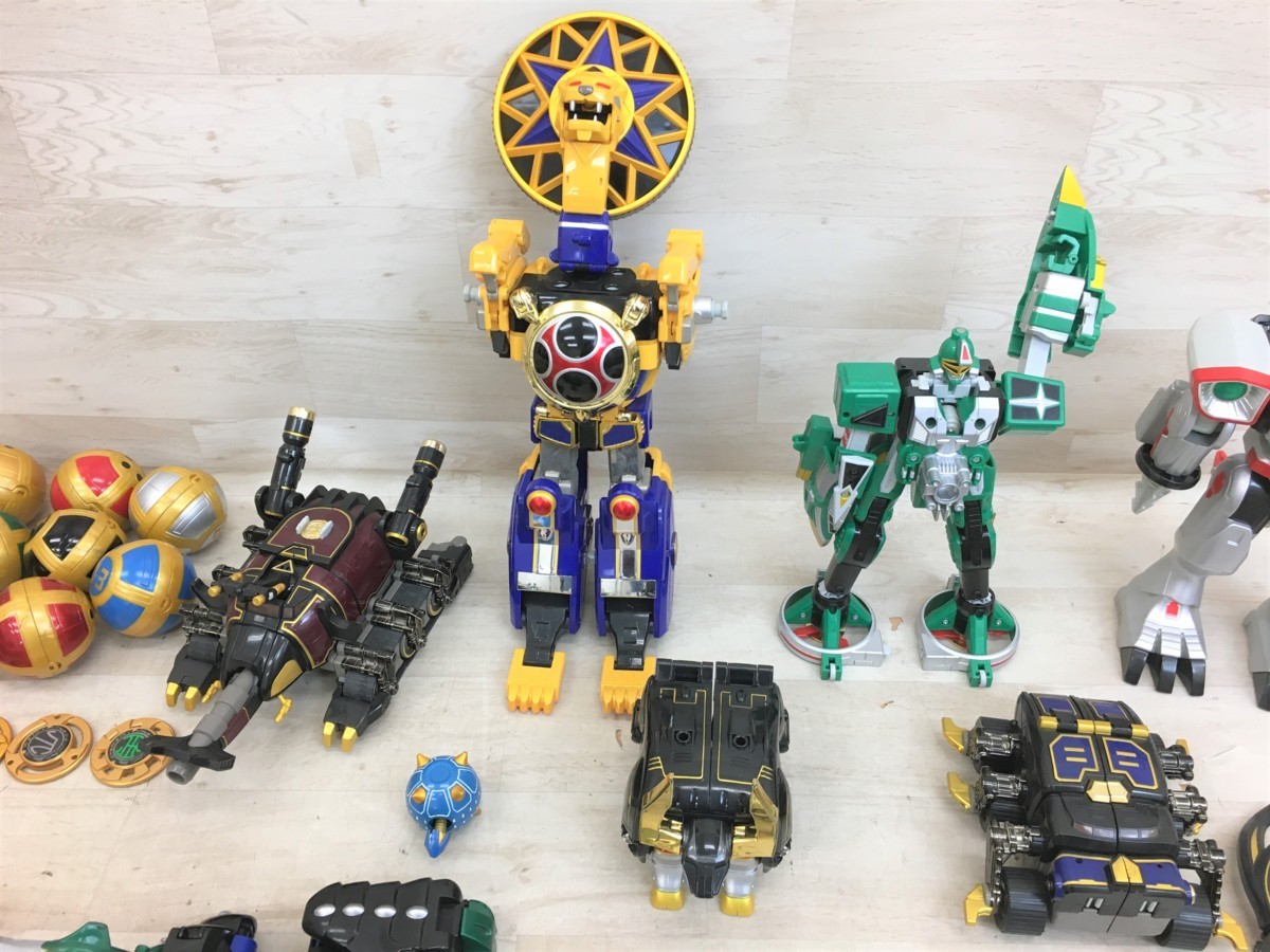 横浜店 お得セット 忍風戦隊ハリケンジャー 百獣戦隊ガオレンジャー Dx 超合金 シュリケンジャー 戦隊ヒーロー ロボット 合体 旋風神 忍風戦隊ハリケンジャー 売買されたオークション情報 Yahooの商品情報をアーカイブ公開 オークファン Aucfan Com