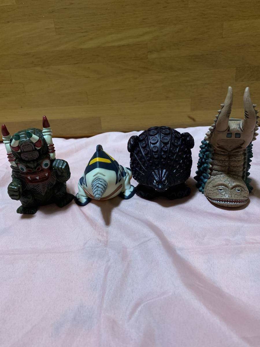 ウルトラマン コスモス真の勇者セット 空からのプレゼントセット
