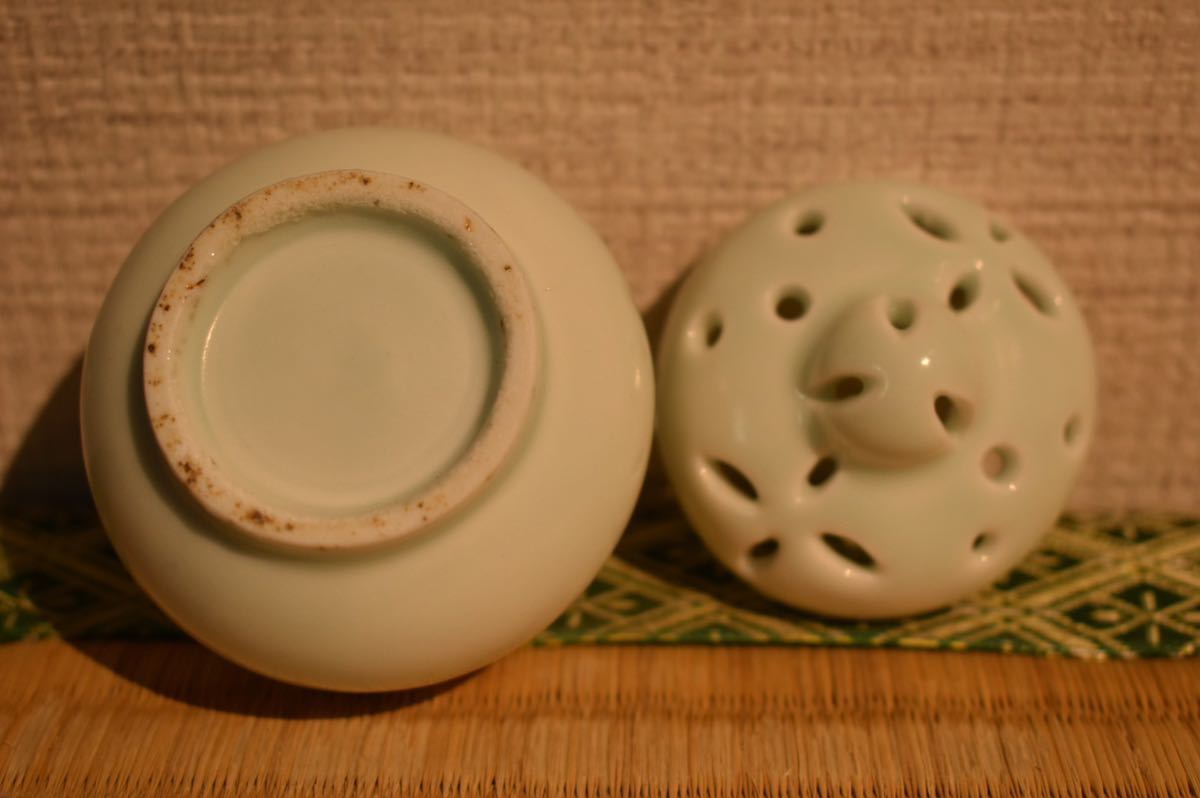 GE】E1029【コレクター所蔵品】時代 李朝白磁小壷2件 /中国古玩 朝鮮