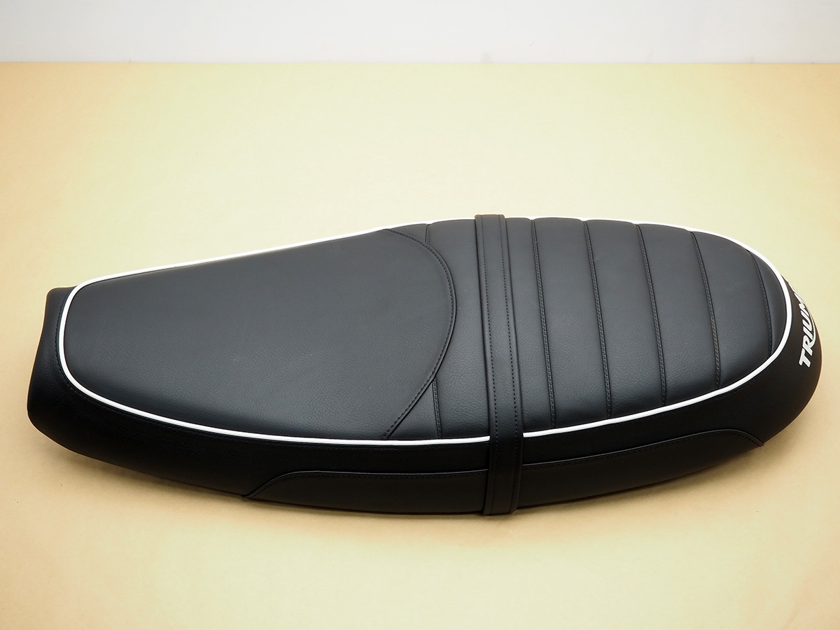 ☆【美品】トライアンフ ボンネビルT120 純正 シート 品番：2305764 