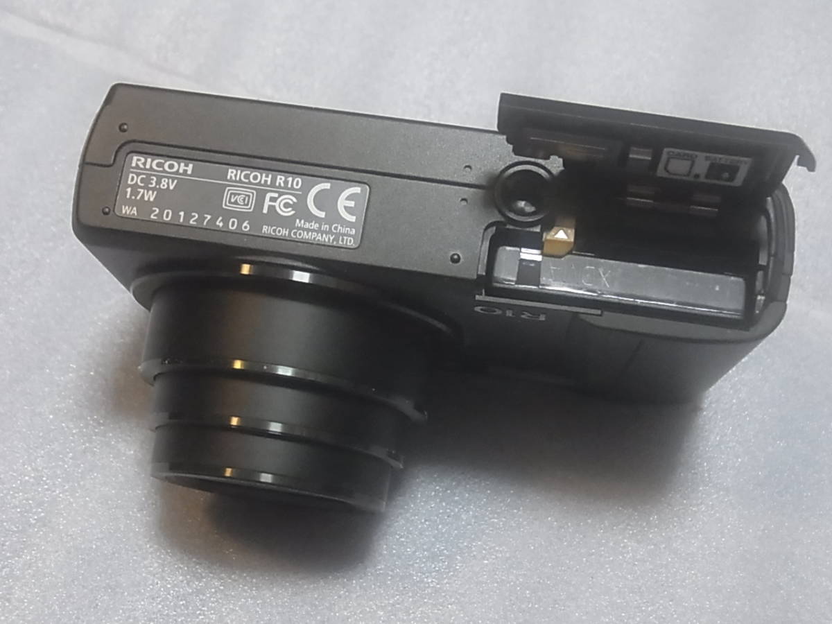 リコー （ＲＩＣＯＨ）Ｒ１０ ブラック　中古品_5