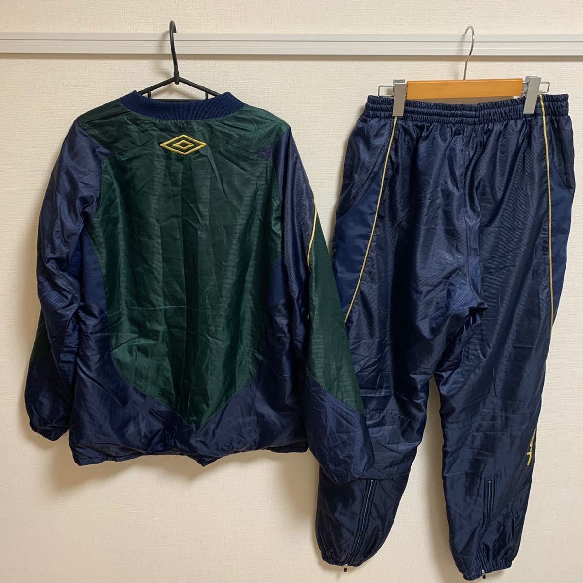XL相当 美品】UMBRO 中綿 ピステ 上下セット O アンブロ サッカー