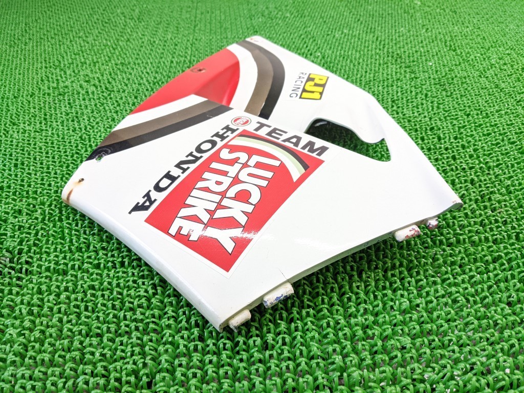 ホンダ Vfr400r 純正 サイドカウル 右 アンダーカウル ラッキーストライク Nc30 検 Rvf400 Nc35 R サイド 売買されたオークション情報 Yahooの商品情報をアーカイブ公開 オークファン Aucfan Com