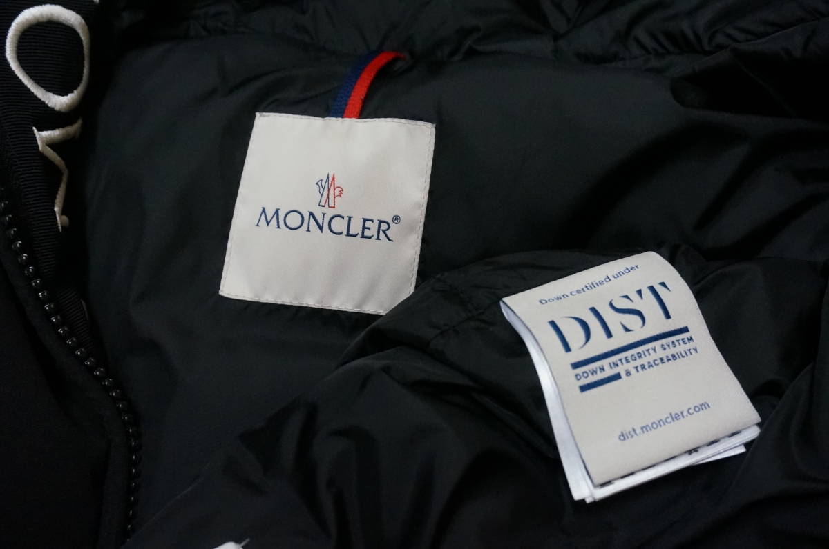MONCLER MONTCLAR GIUBBOTTO D20914132085 68352☆国内正規品 