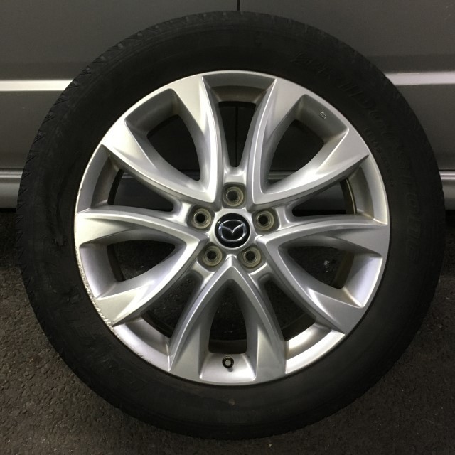 【2025，大得価】 マツダ ＣＸ－５ 純正ホイール タイヤ付き 225/55Ｒ19(ラジアルタイヤ)｜売買されたオークション情報、yahooの商品情報をアーカイブ公開 - オークファン 5穴