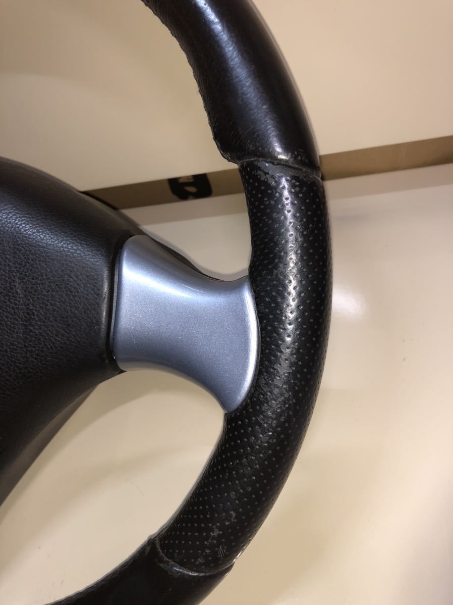 ダイハツ　純正オプション　momo ステアリング　レザー_4