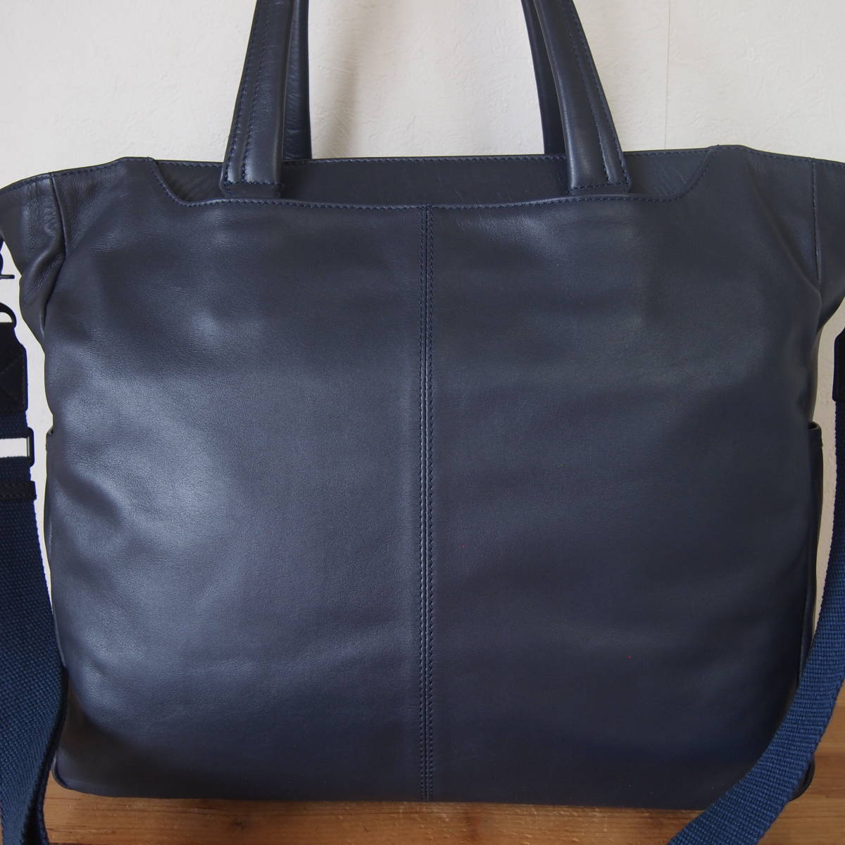 美品*JOYA/ジョヤ*2way*ウォータープルーフ*レザー*トートバッグ 