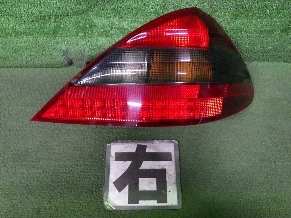 【安い，限定セール】 SL55 AMG R230前期 ブレーキランプ右テールライト A2308200864(テールライト)｜売買されたオークション情報、yahooの商品情報をアーカイブ公開 - オークファン メルセデス・ベンツ用