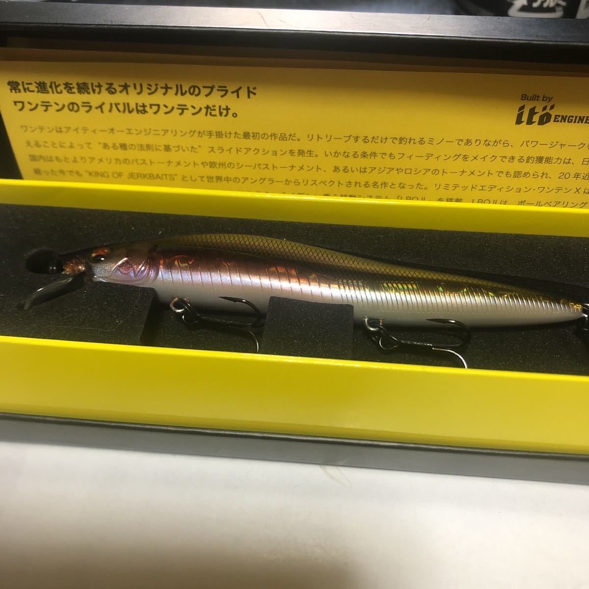 即決！◆◆新品！メガバス 30周年限定 ワンテン x 110◆HT 吉野シラハエ フィッシング 即決！◇新品！メガバス 30周年限定 ワンテン x 110◇HT