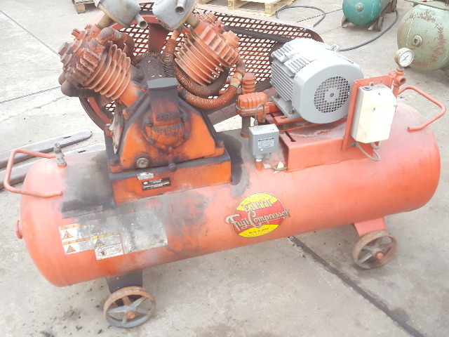 富士 コンプレッサー W-35 OW-35 三相200V 3.7kw 5馬力 エアーコンプレッサー ※現状渡し ※直接引き取り限定※