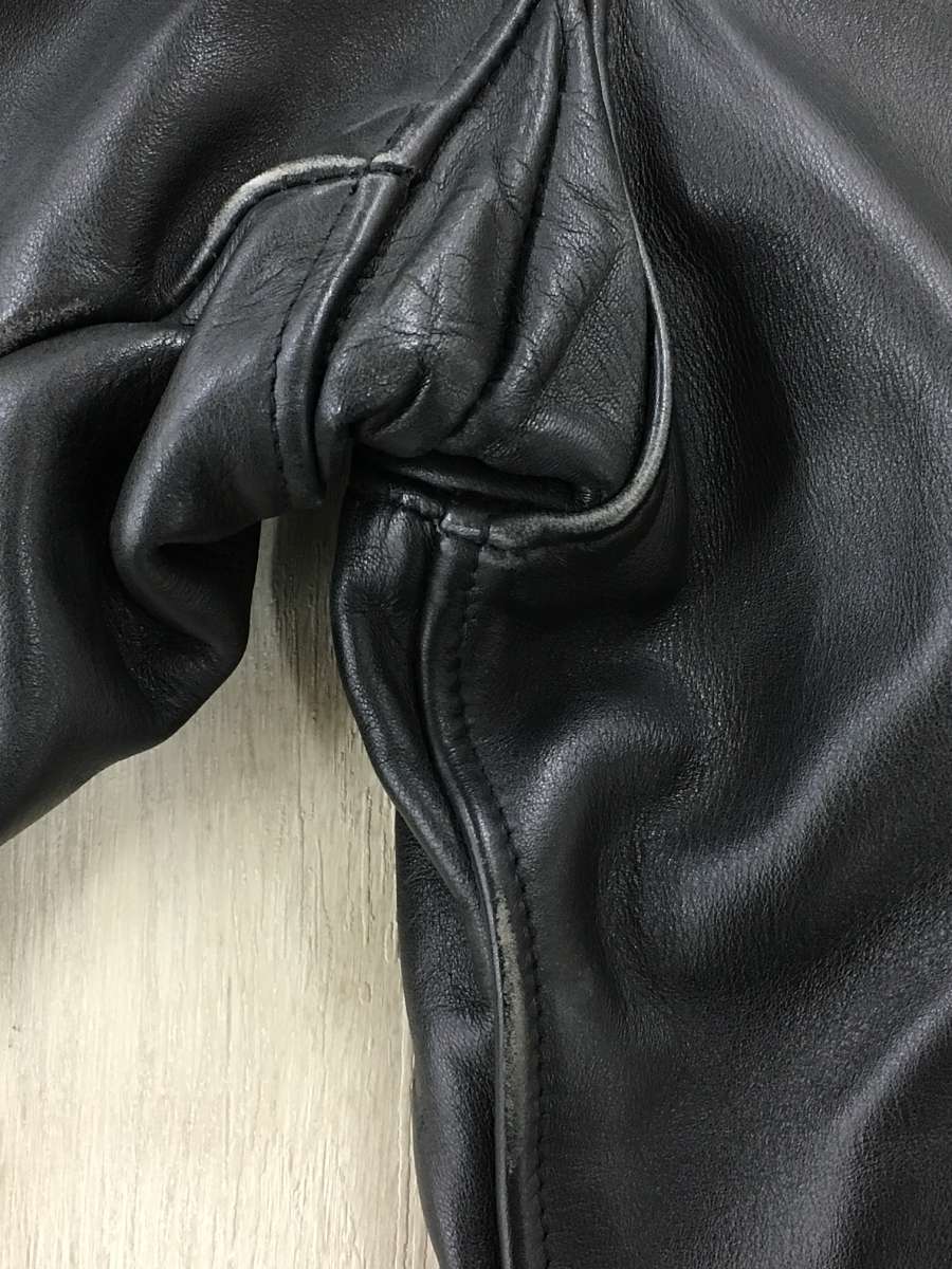 Schott◆シングルライダースジャケット/38/レザー/ブラック schott シングルライダース - 1024Mの メンズレザージャケット・革 Schott◇シングルライダースジャケット&frasl;38&frasl;レザー&frasl;BLK&frasl;643