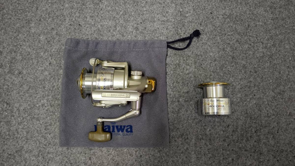 ダイワ TEAM DAIWA-X 4000HiA(TD-X 4000HiA)+4000RiA替スプール