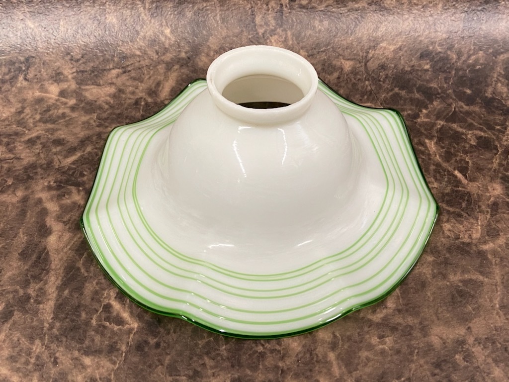 アンティーク電笠　乳白色　緑 アンティーク電笠 乳白色 緑 アンティーク 照明 ペンダント